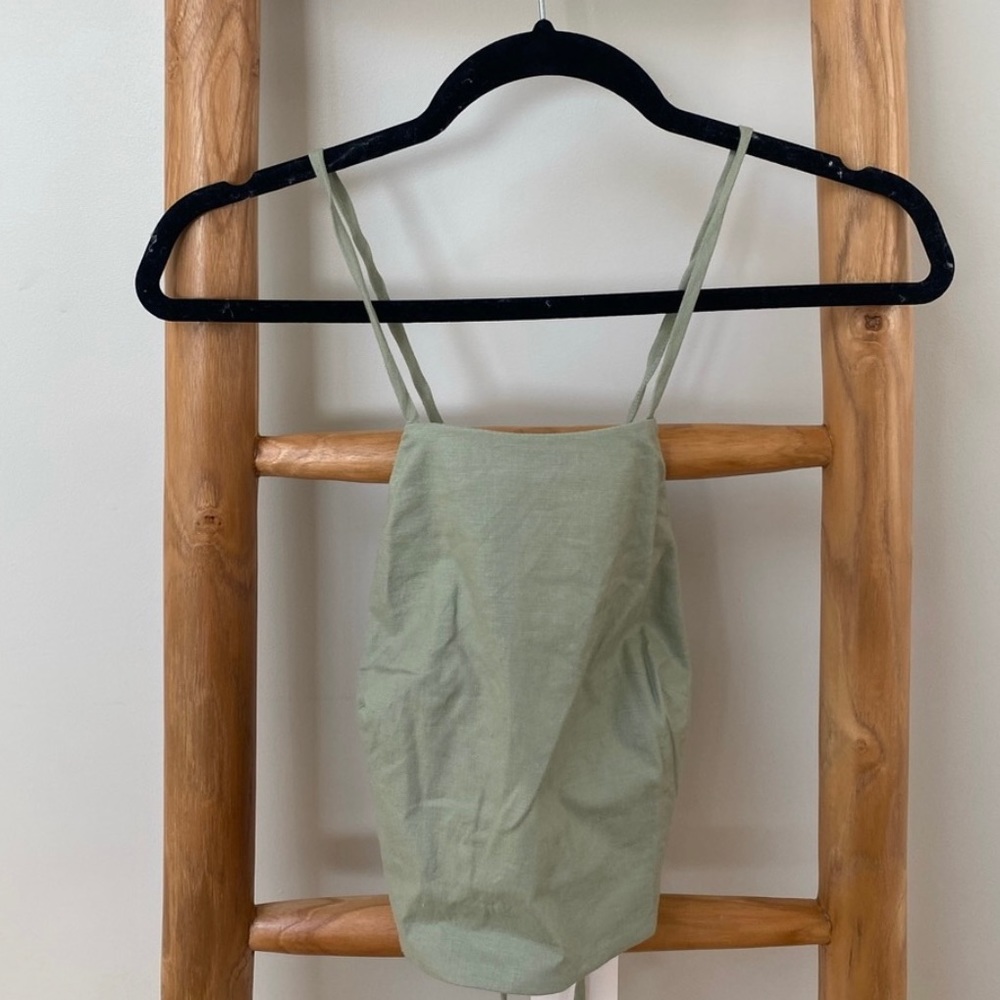 New With Tags XS Revolve Linen Sage Green Top